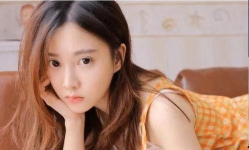 娱乐吃瓜姐网红是谁扮演的,她是谁?背后故事大揭秘